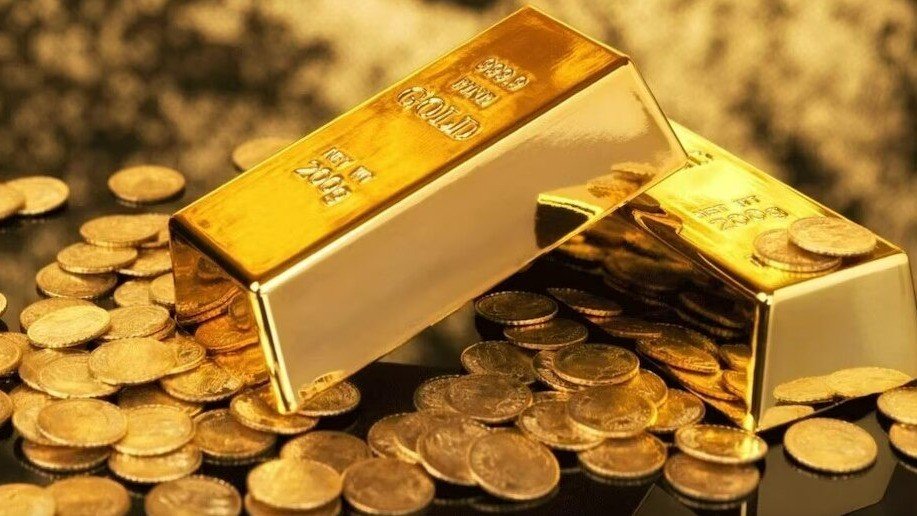 Gold Price Today: सोने की कीमतों में मामूली बढ़त, चांदी भी हुई महंगी, जानें आज क्या है गोल्ड-सिल्वर का रेट