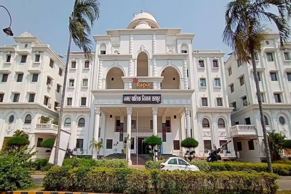 महापौर की जगह कलेक्टर