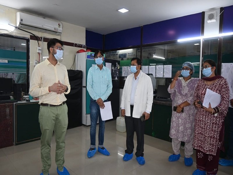 कलेक्टर ने निरीक्षण कर व्यवस्थाओं का लिया जायजा : बलौदाबाजार