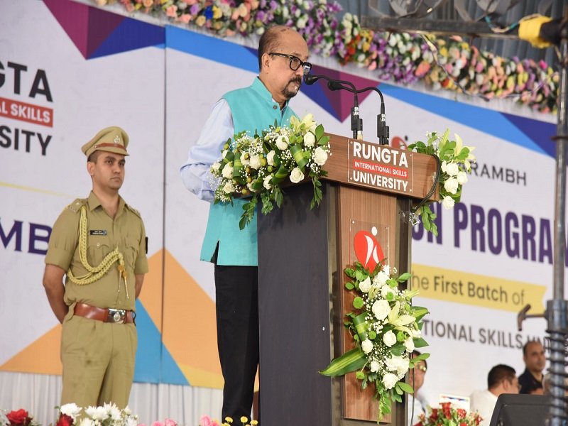 रूंगटा इंटरनेशनल यूनिवर्सिटी के विद्यारंभ समारोह में शामिल हुए राज्यपाल