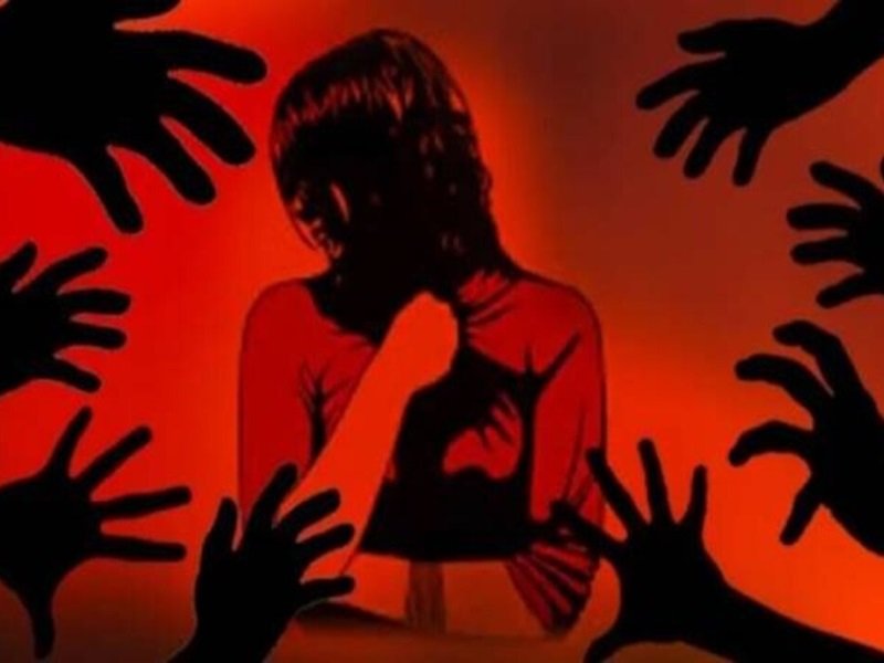 आदिवासी युवती से कार में गैंगरेप…बॉयफ्रेंड और 2 दोस्तों ने किया दुष्कर्म