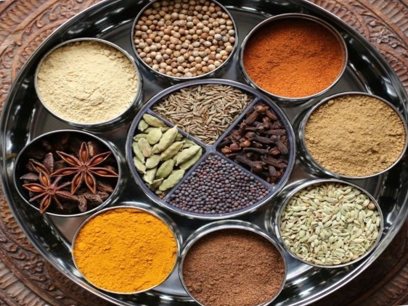 आपके रसोई की मसालदानी में छिपा है आपके खूबसूरती का राज़