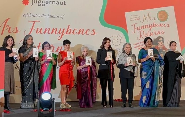 ट्विंकल खन्ना ने दिल्ली में लॉन्च की अपनी नई किताब