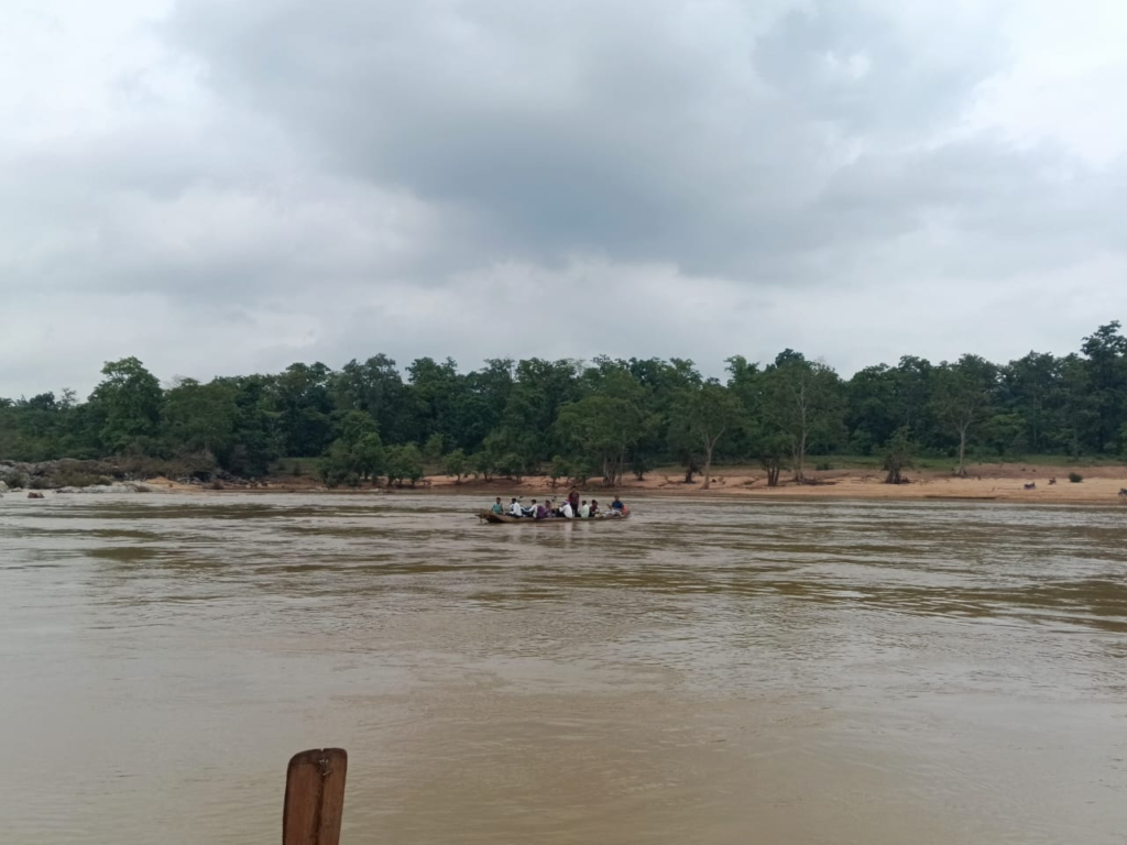 ग्रामीणों ने स्वास्थ्य विभाग पर लगाए गंभीर आरोप: गर्भवती महिला ने तोड़ा दम