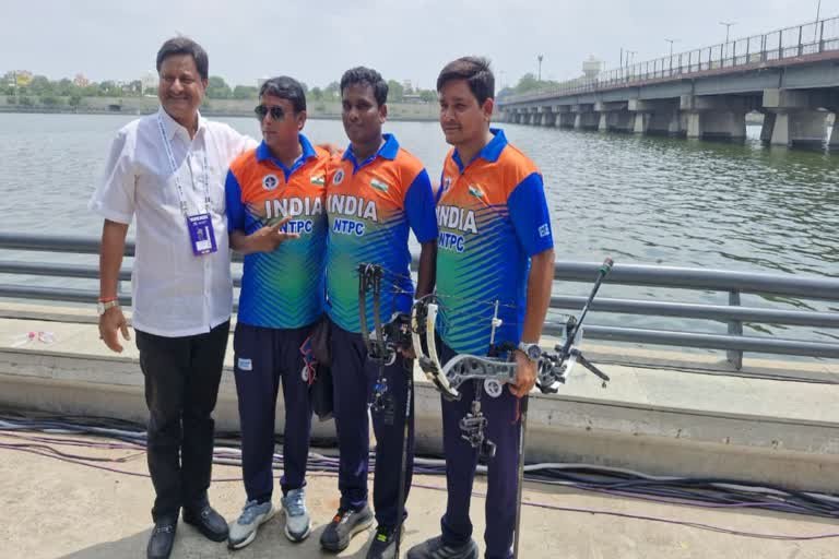 CG Archery News: पैरा तीरंदाज तोमन कुमार ने जीता गोल्ड, कोच को मिलेगा ₹5 लाख का इनाम