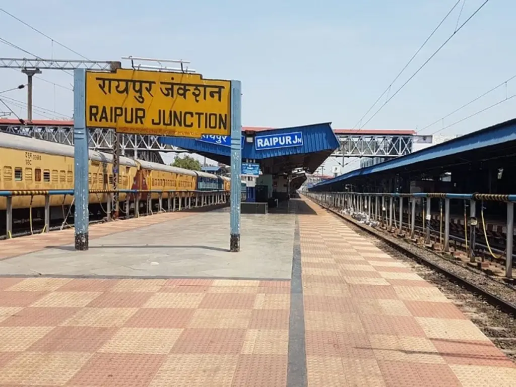 रेलवे स्टेशन पर जल्द दौड़ेगा ‘डिजिटल कंपास’ AI से अजनबी मुसाफिर भी बन जाएंगे स्टेशन के एक्सपर्ट